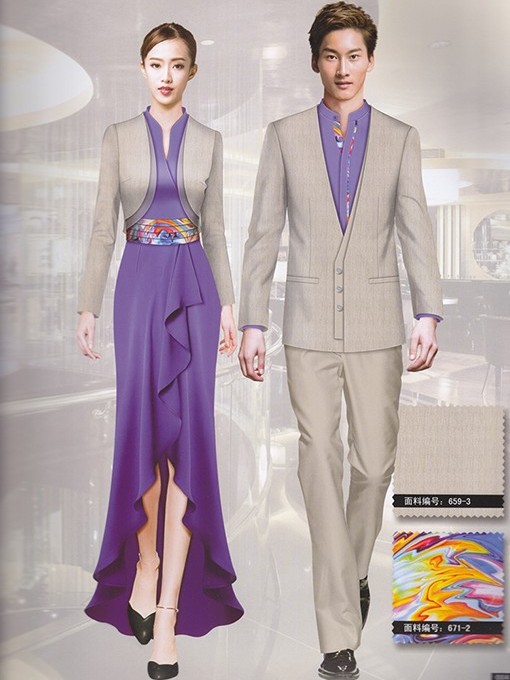 休闲度假紫色酒店前台工作服