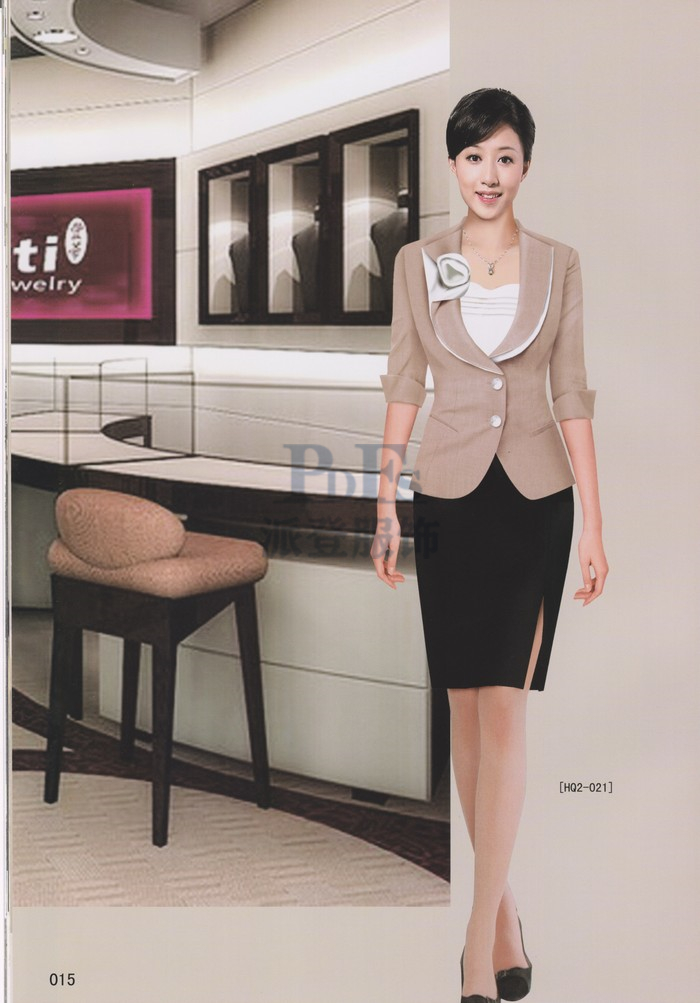 哪些职业需要穿职业装？穿正装的一般什么职业？