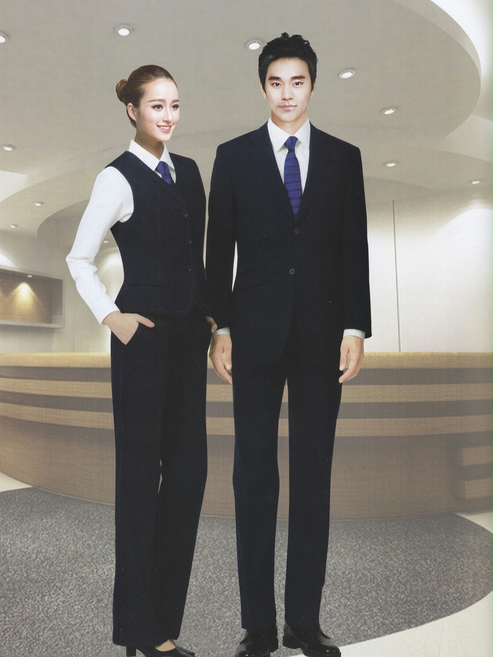 商务型西装工作服