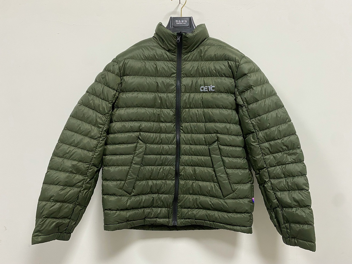 可拆卸冲锋衣定制